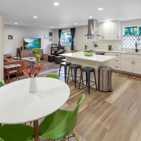 Voguetown Villa